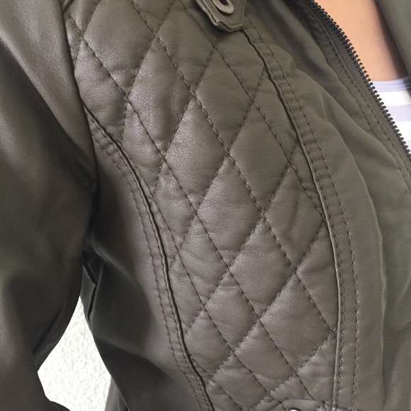 New faux leather jacket - Picture 2 of 11